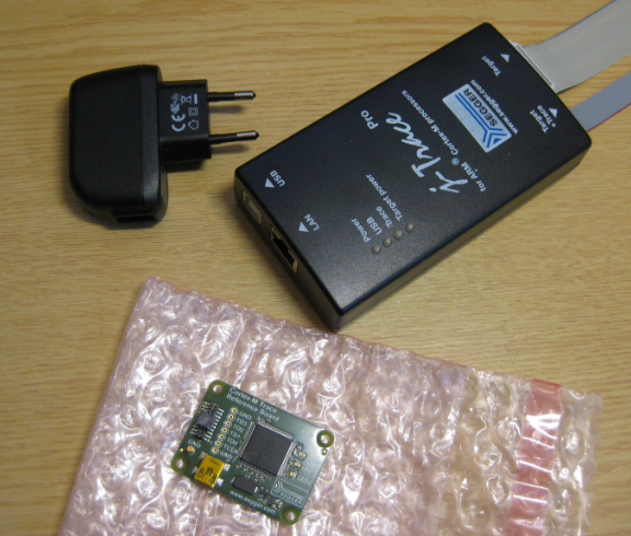 j-link-trace-with-usb-power-supply-and-cortex-m-trace-reference-board.png