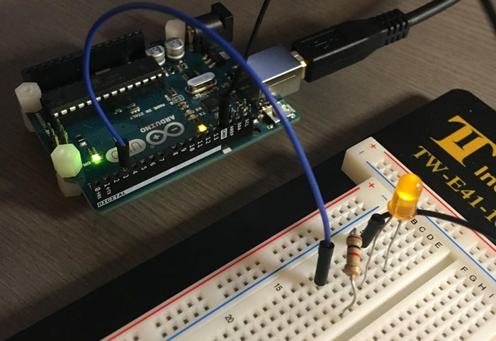 Arduino-IDE-Fig13-LED-On.jpg