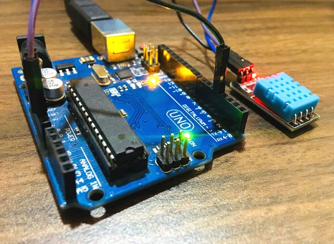 Circuit-Hardware-for-Plotting-DHT11-Sensor-readings-on-MATLAB.jpg